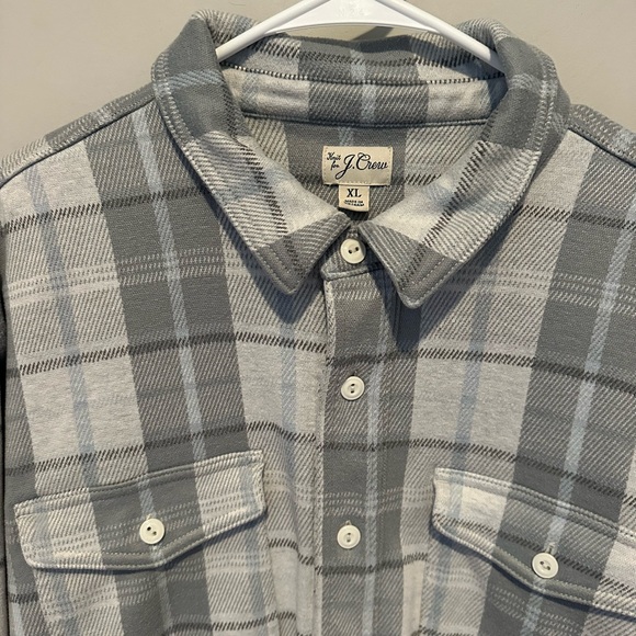 Men's Gray Plaid Shirt jacket like new j crew - Picture 4 of 9